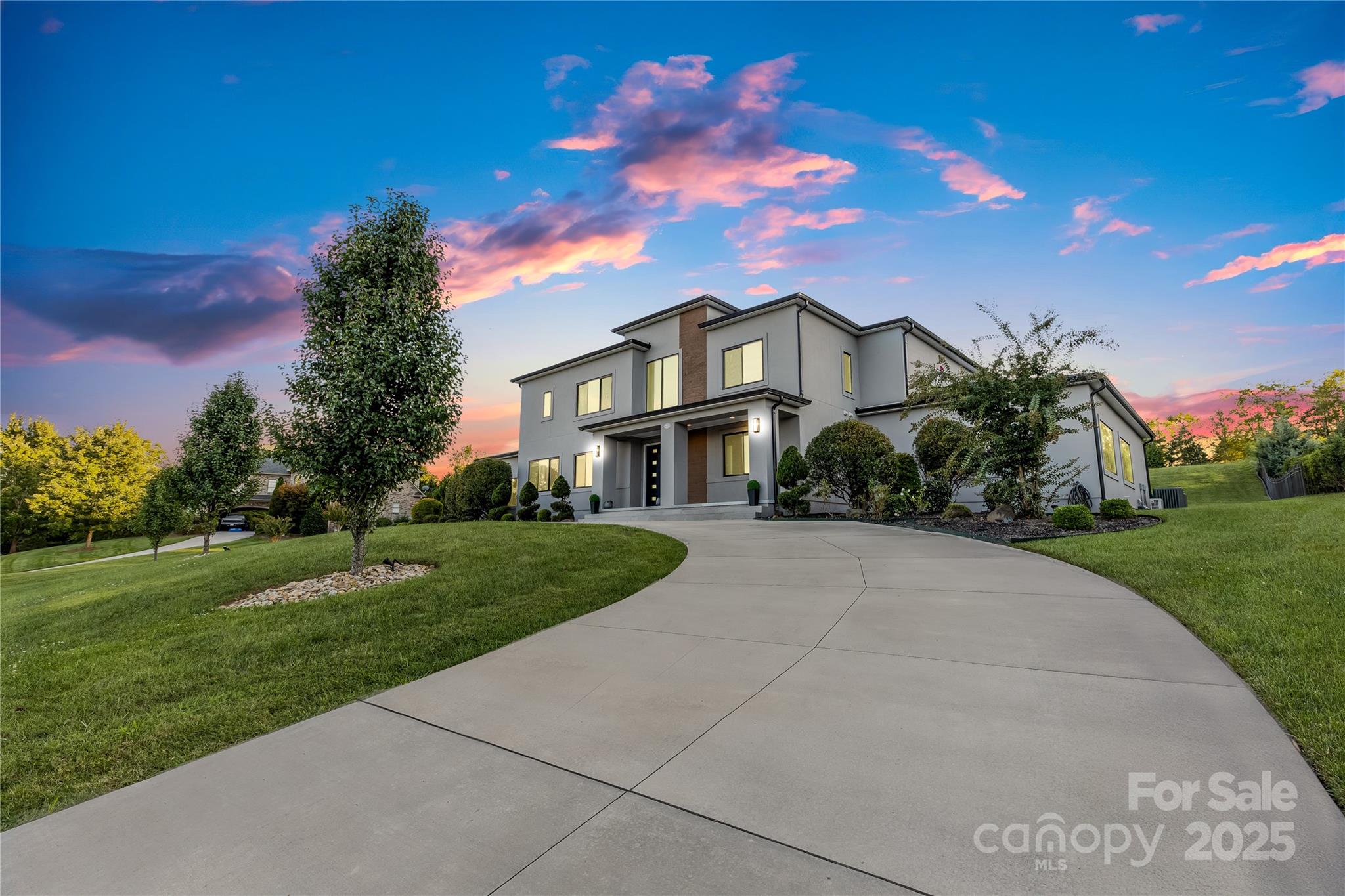 312 Sycamore Ridge Road NE