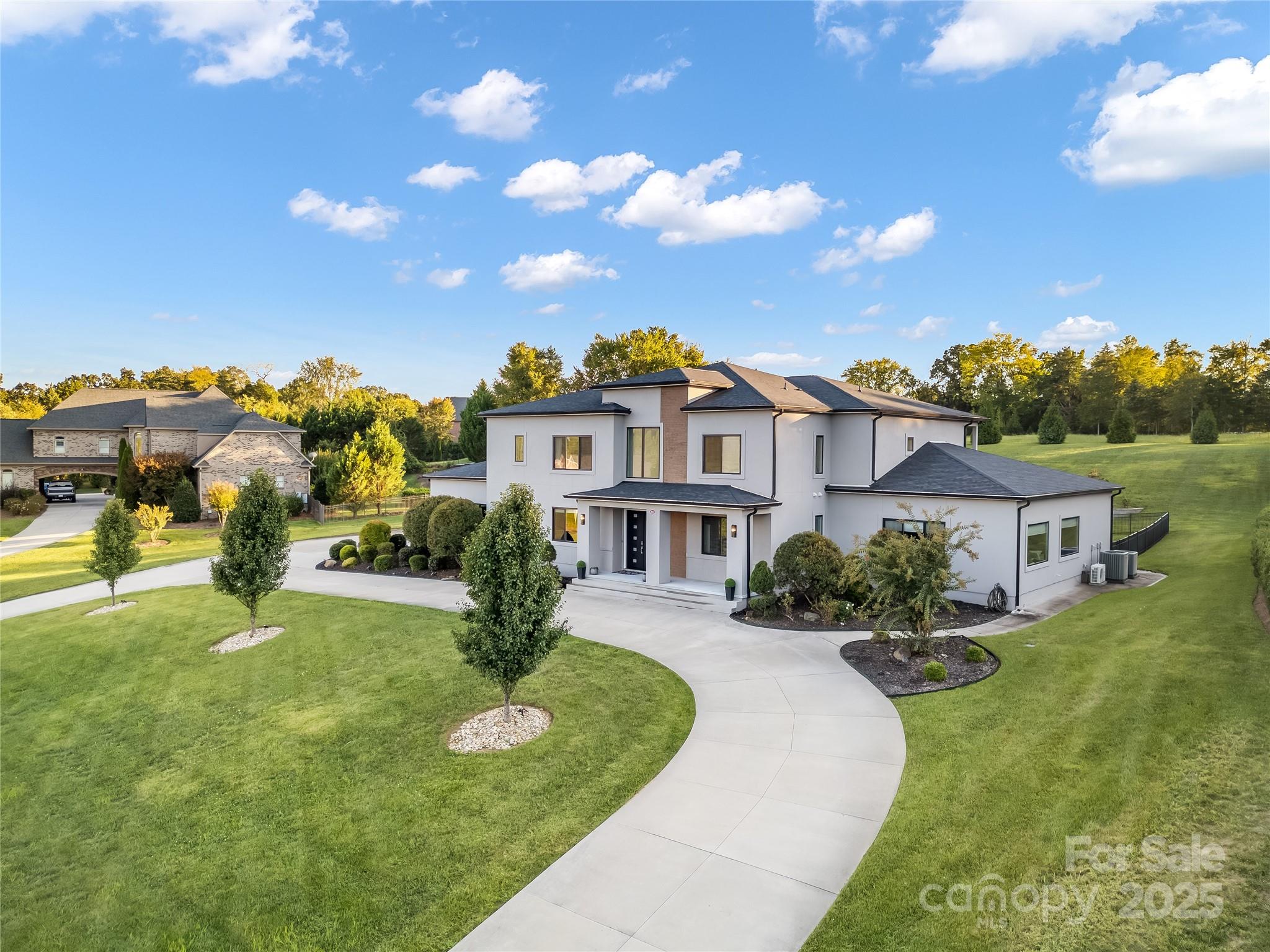 312 Sycamore Ridge Road NE