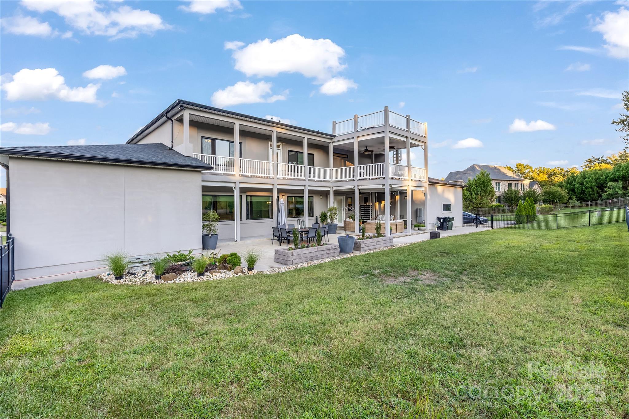 312 Sycamore Ridge Road NE
