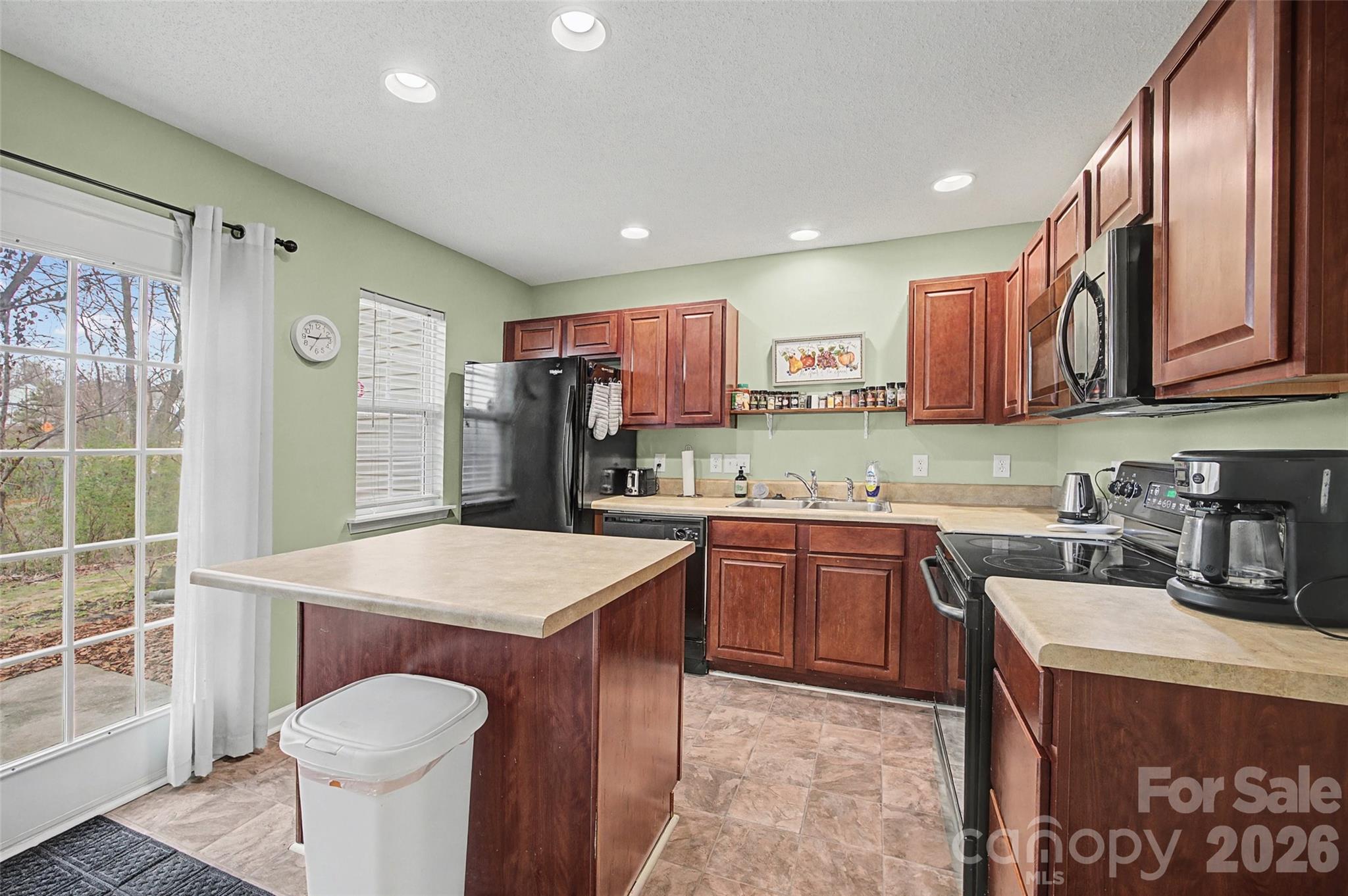 The Townes At River Crossing - Residential