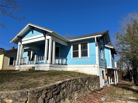 A home in Hendersonville