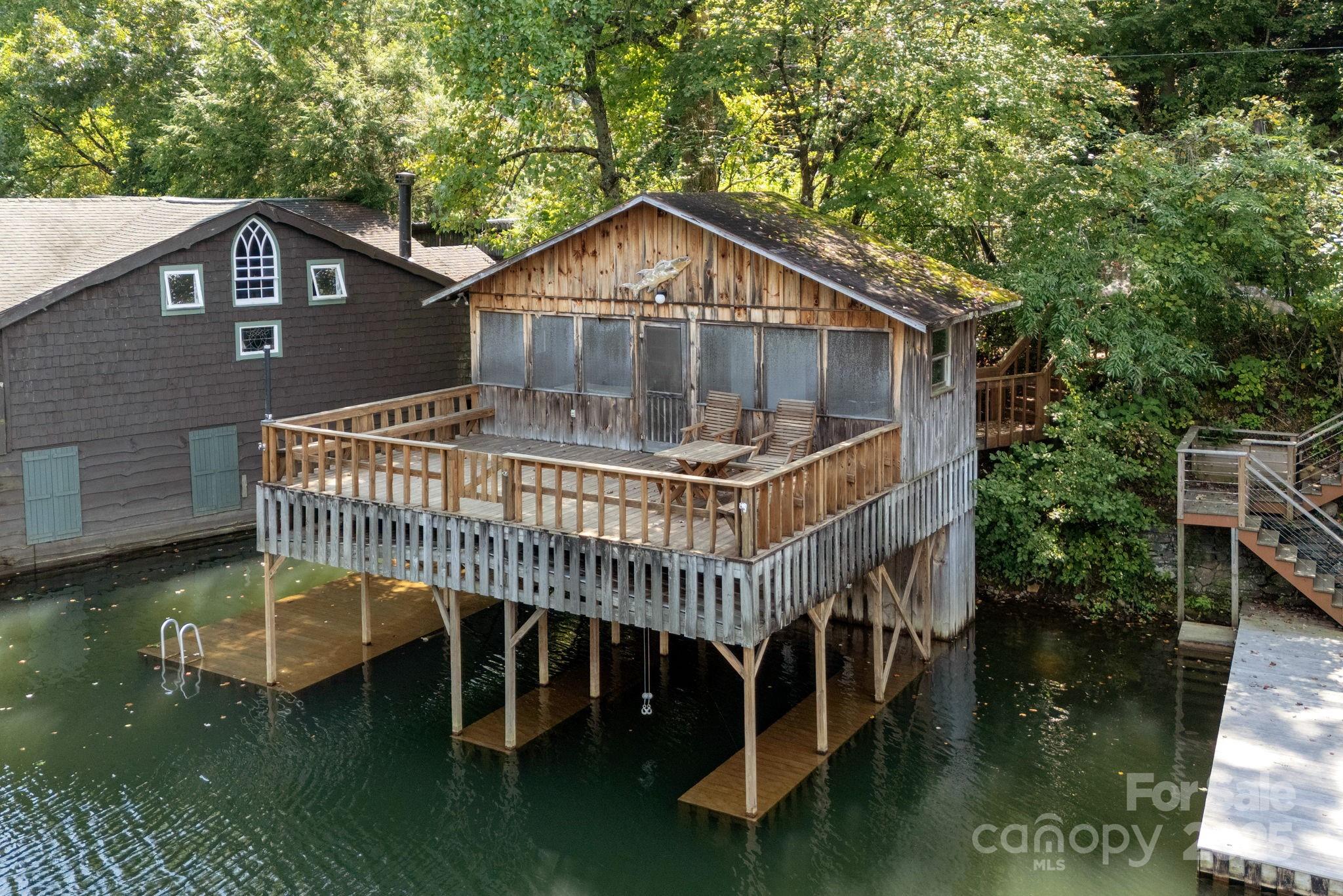 Apple Hill - Residential