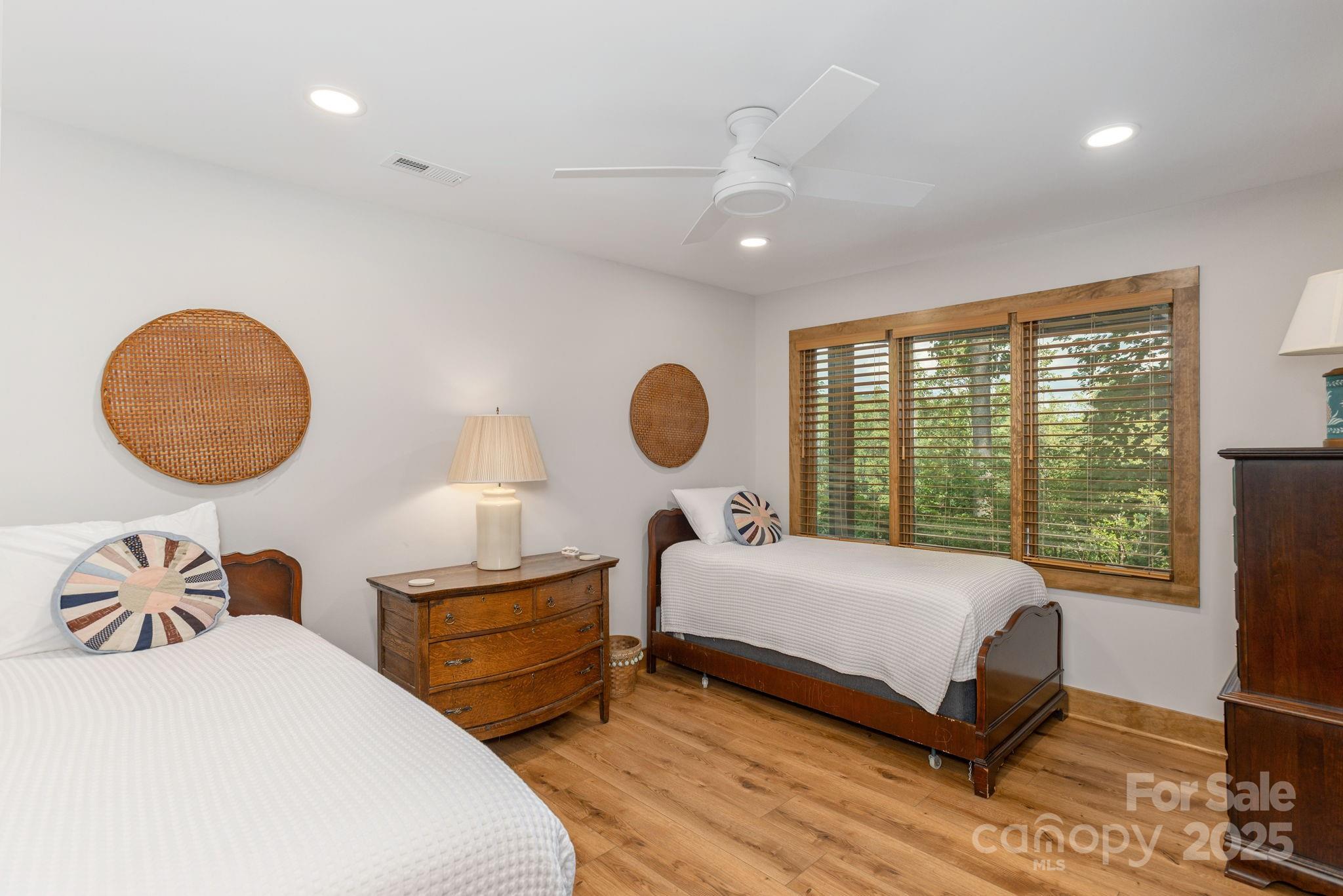 Apple Hill - Residential