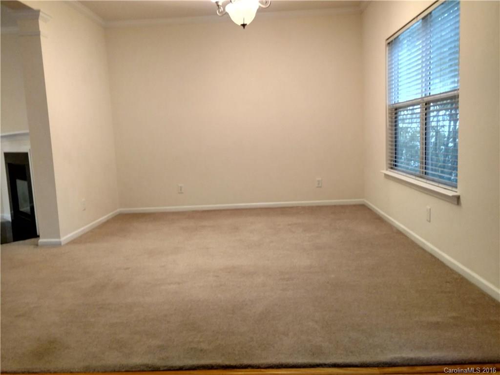 Sandy Pointe - Residential