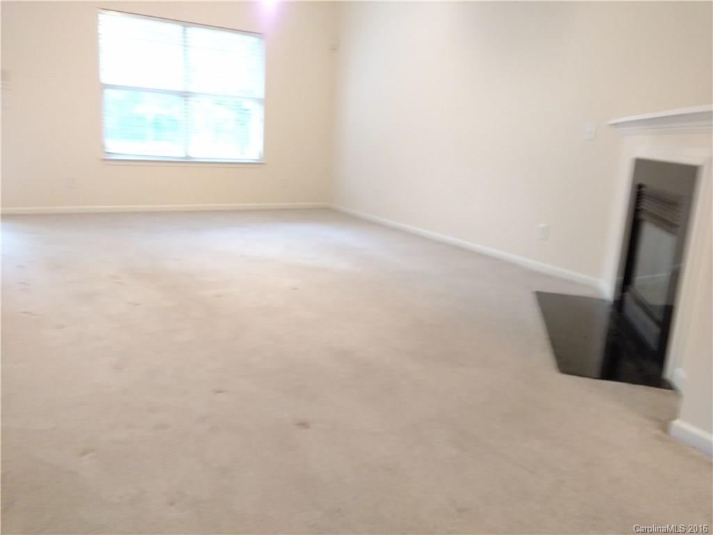 Sandy Pointe - Residential