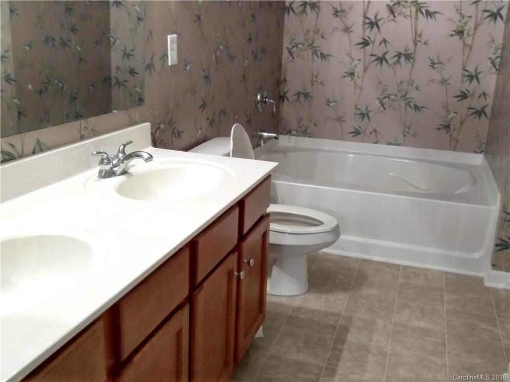 Sandy Pointe - Residential