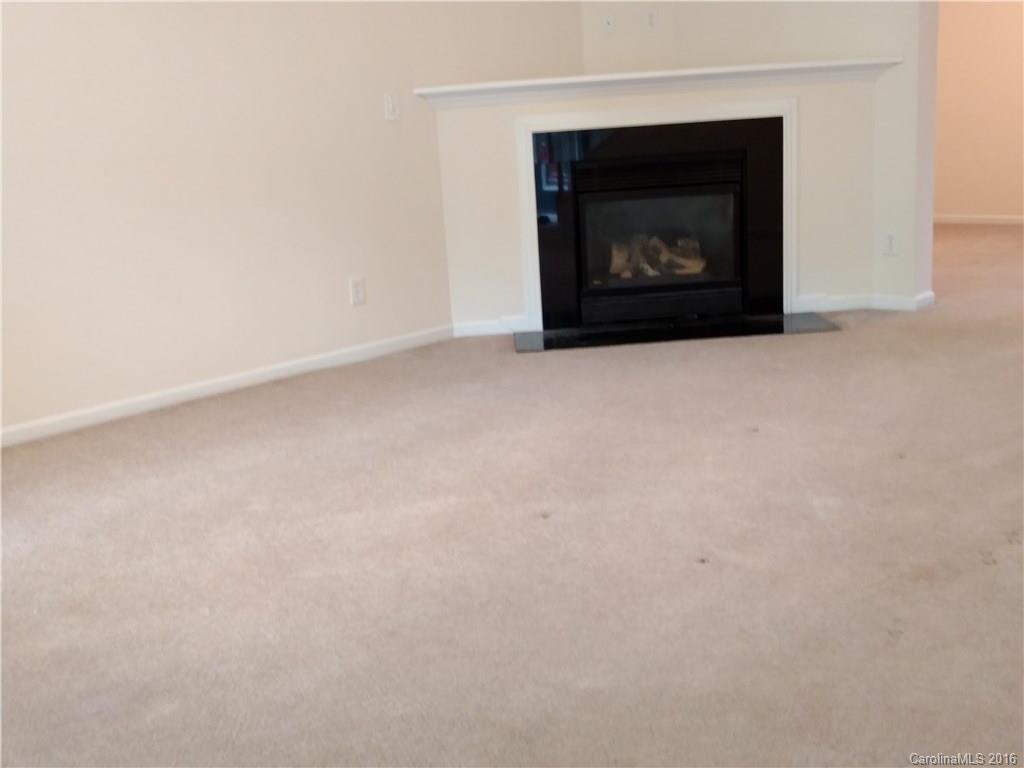 Sandy Pointe - Residential