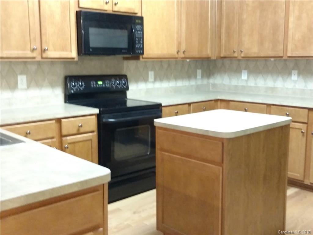 Sandy Pointe - Residential