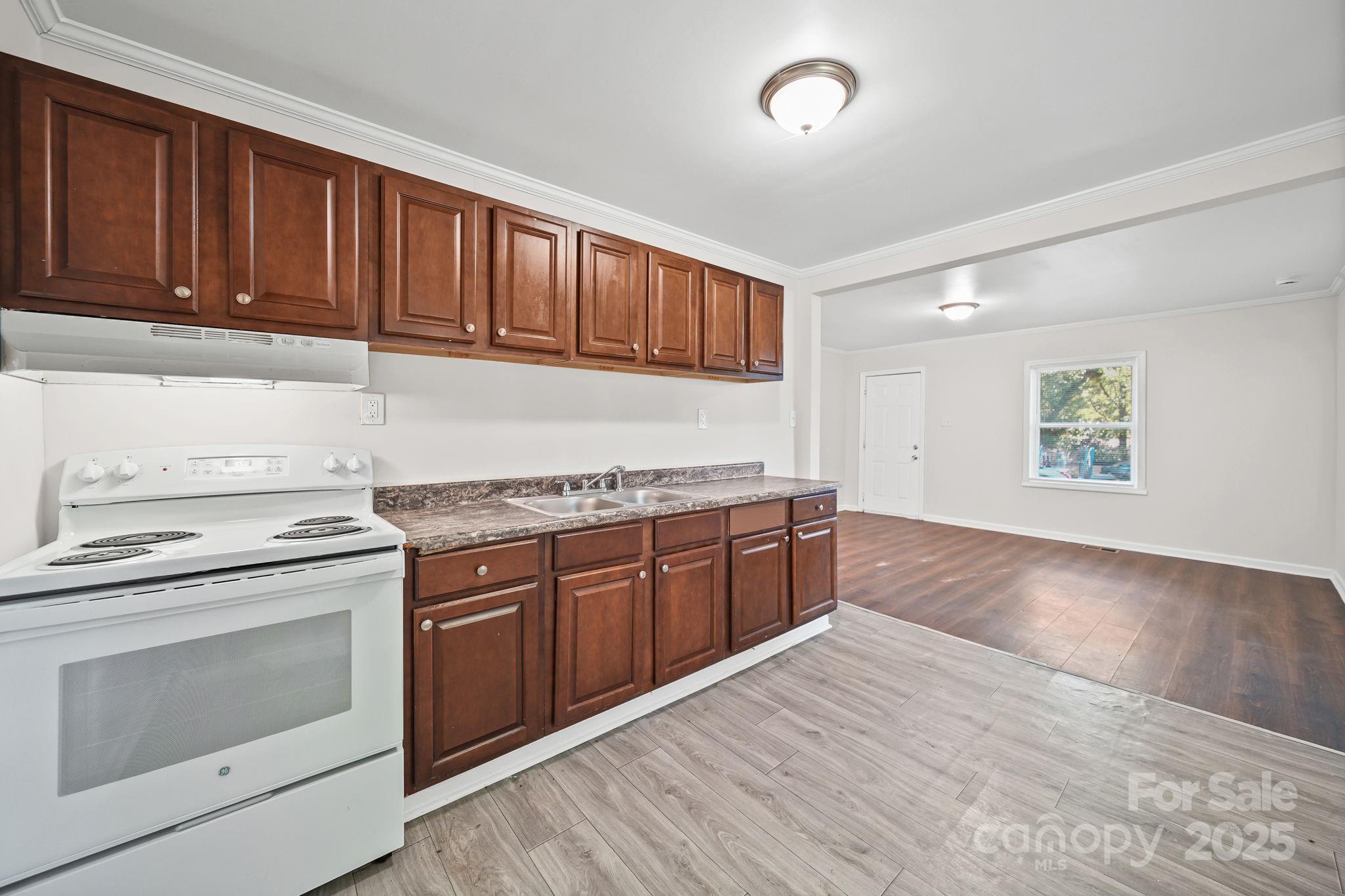 1426 Beechwood Drive