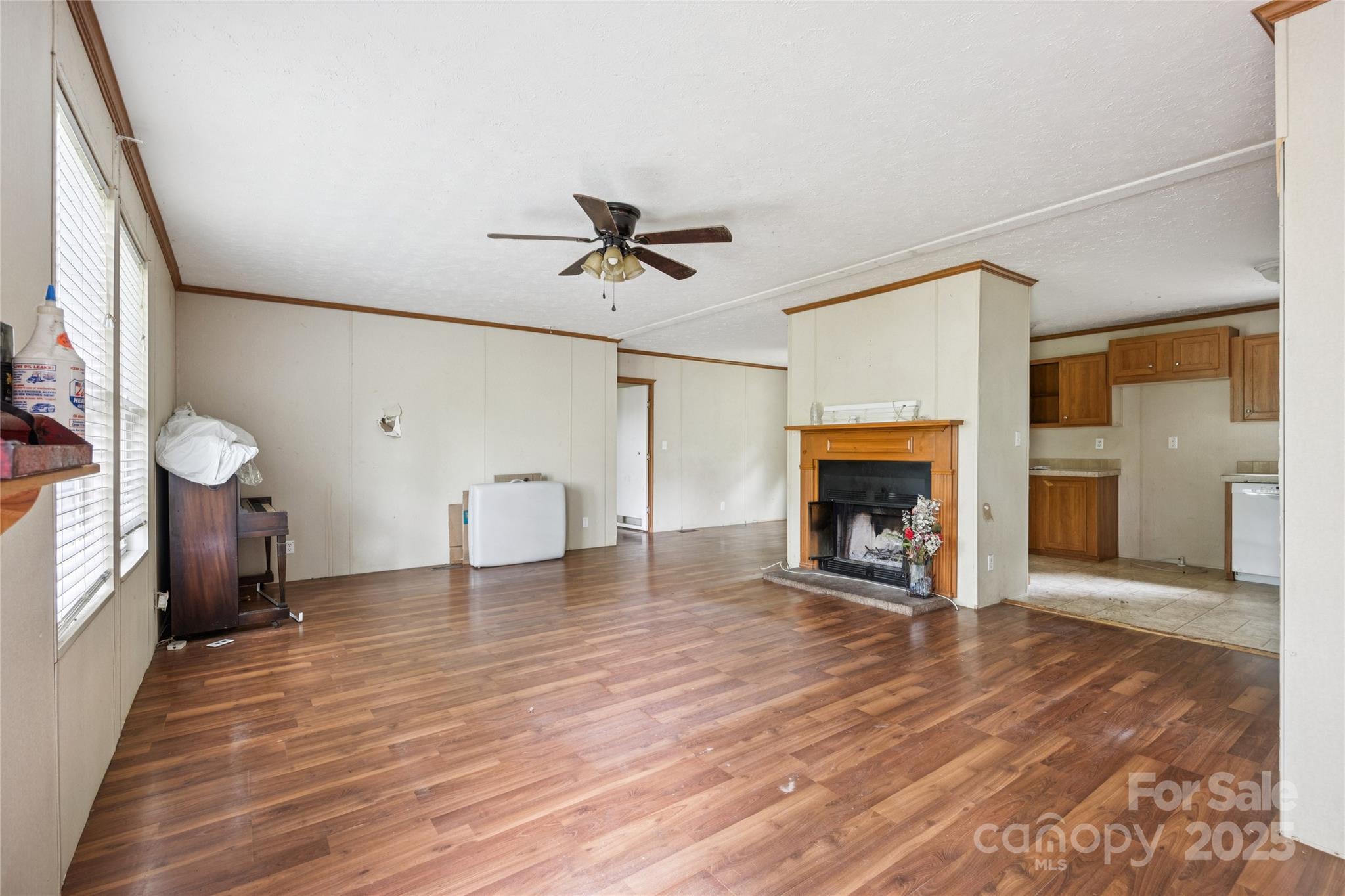 4066 General Howe Highway
