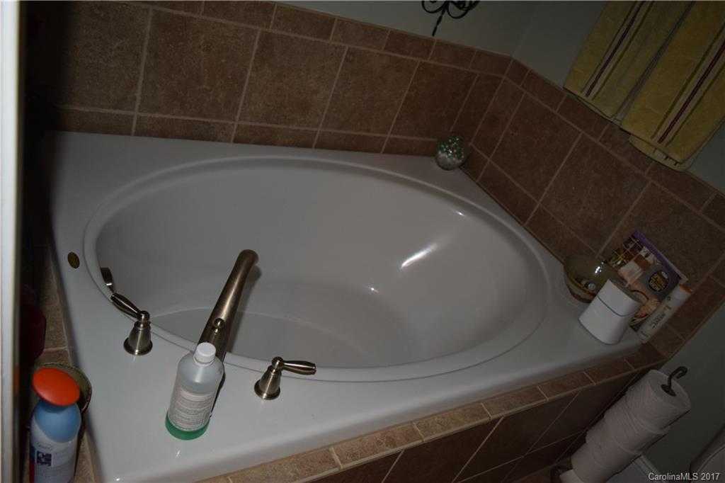 Kellswater Bridge - Residential Lease