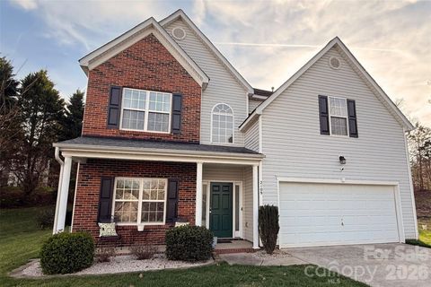 Photo of 2109 Coral Berry Lane, Waxhaw, NC 28173 (MLS # 4360421)