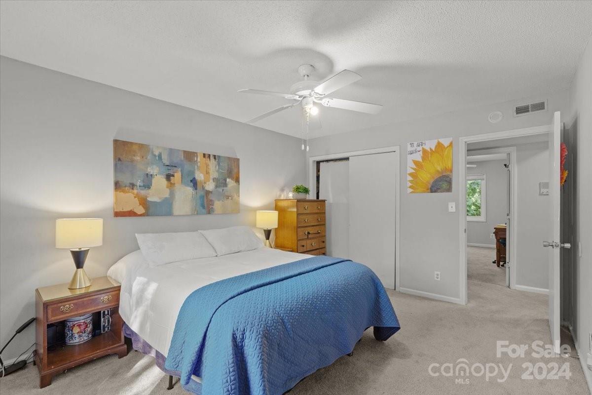 Sharon Lakes - Residential