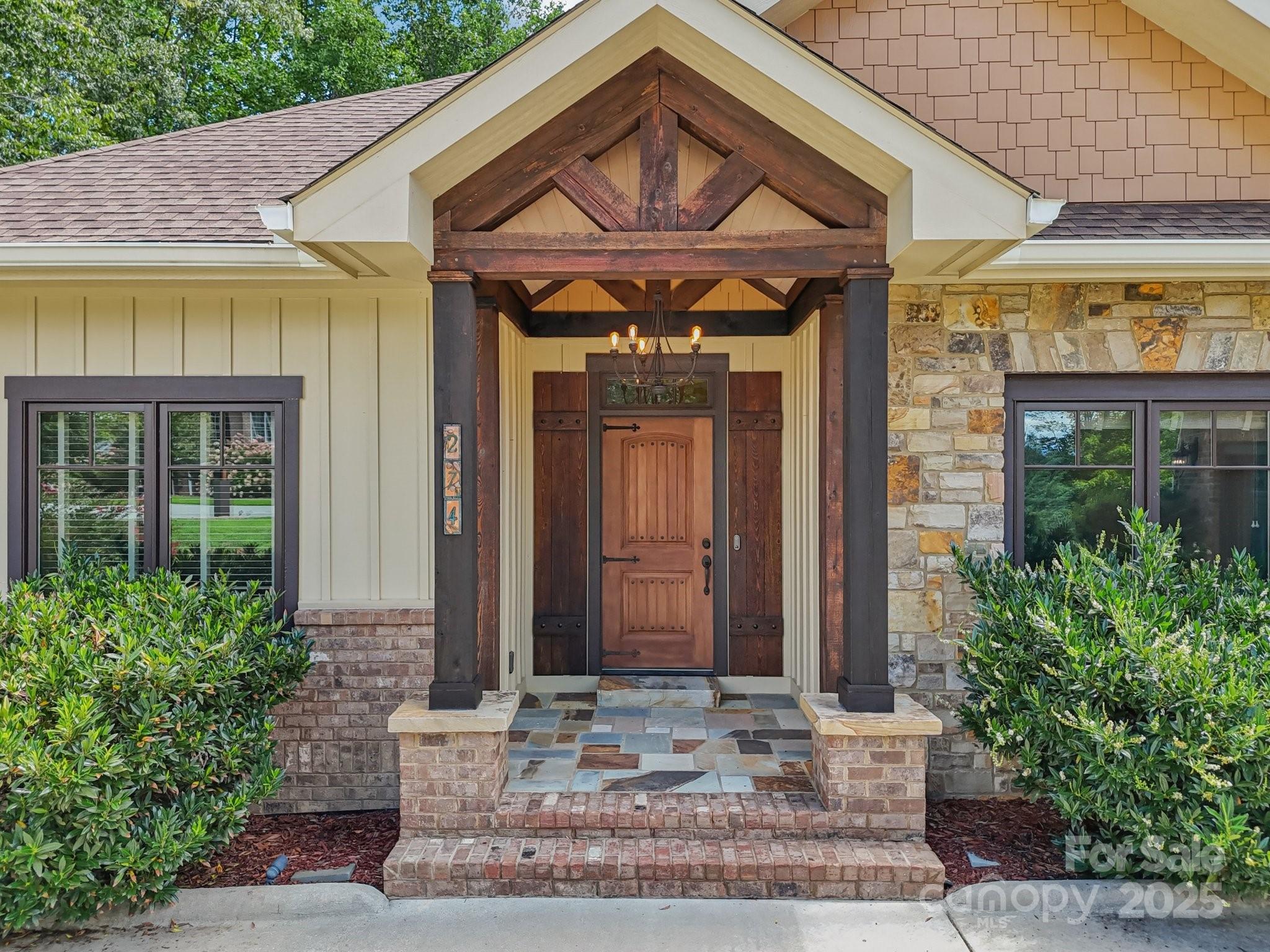 274 Majestic View Court