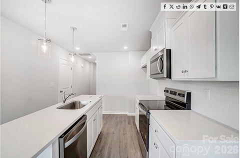 Photo of 1324 Yadkin Street, Statesville, NC 28677 (MLS # 4436185)