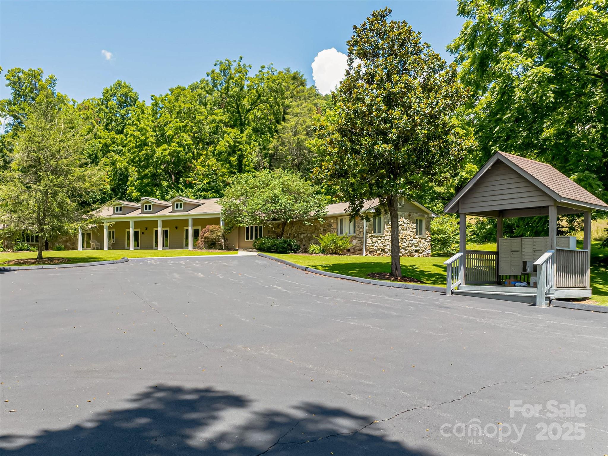 Mountain Park - Land