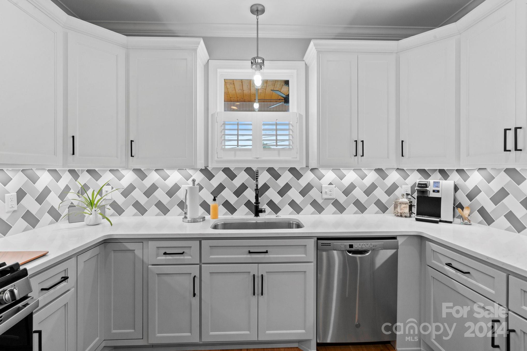 Riverside Drive - Residential