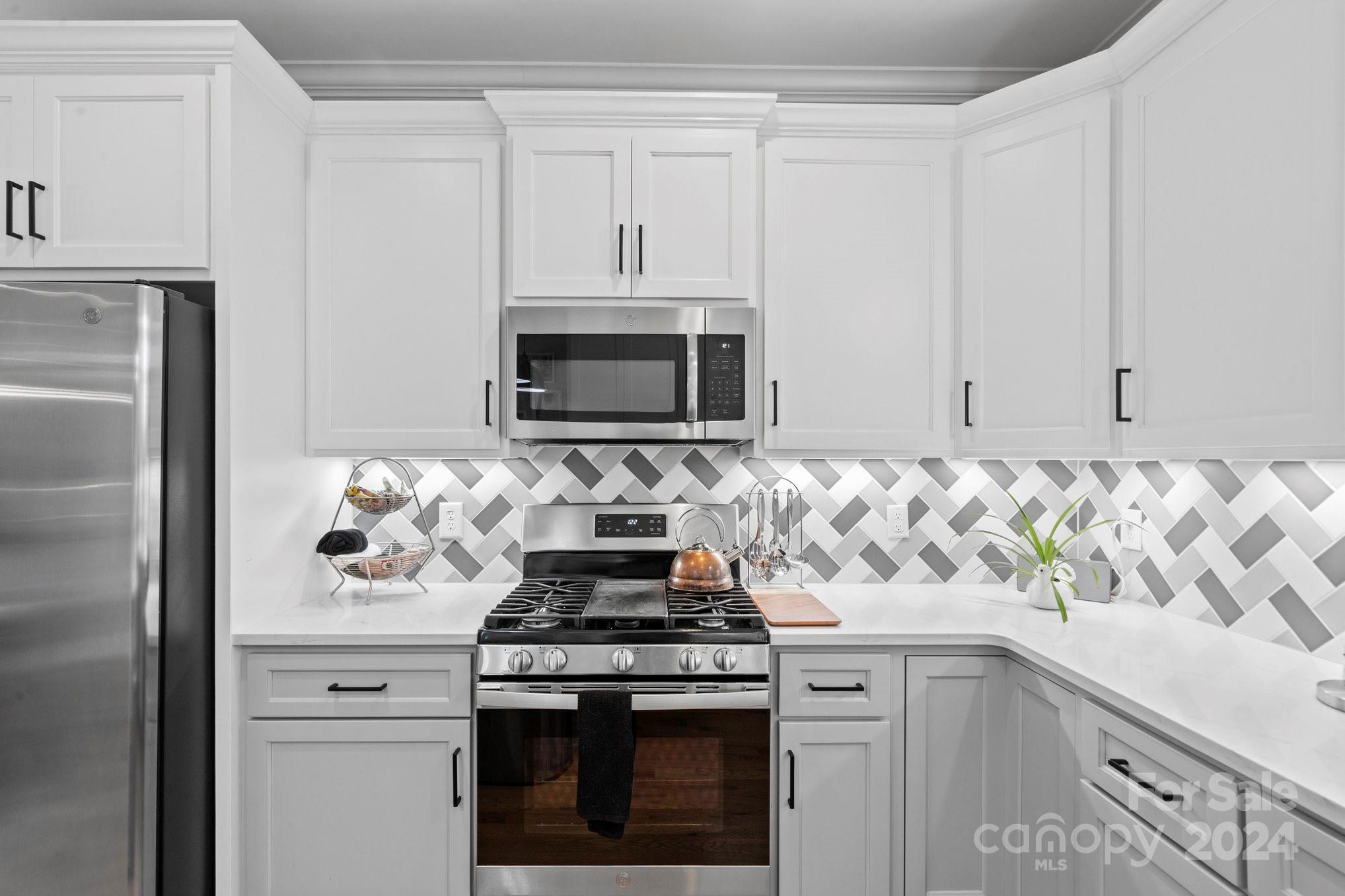 Riverside Drive - Residential