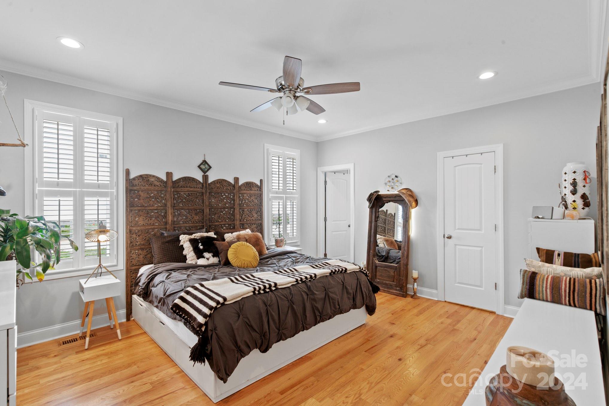 Riverside Drive - Residential