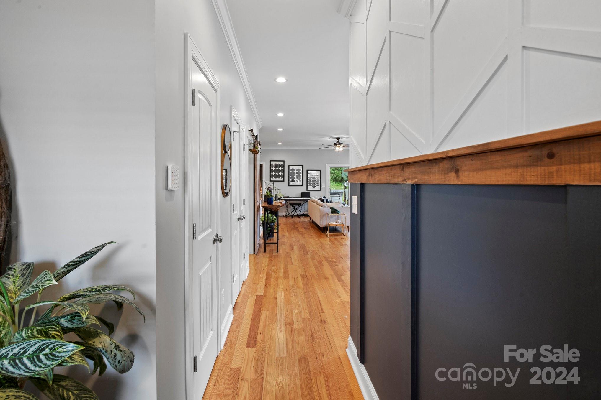 Riverside Drive - Residential