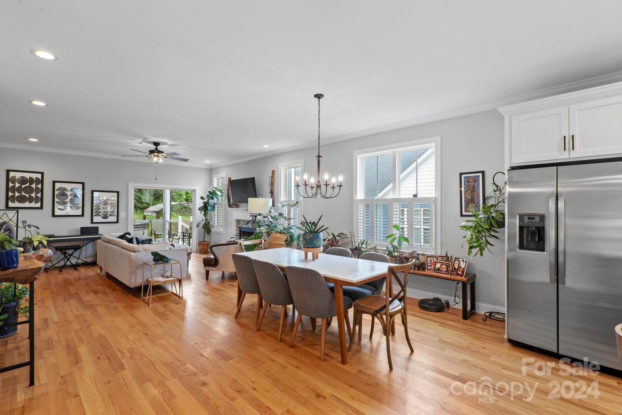 Riverside Drive - Residential