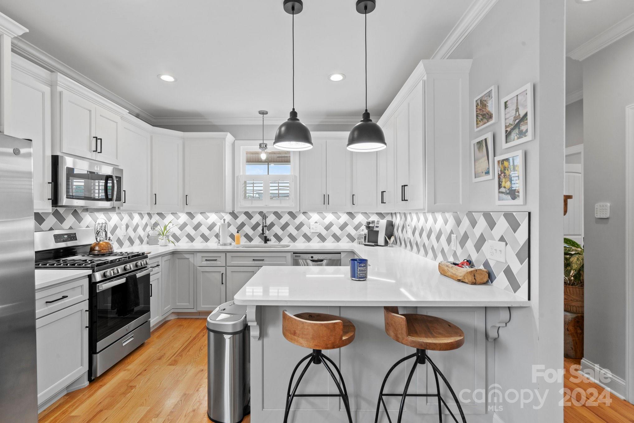 Riverside Drive - Residential