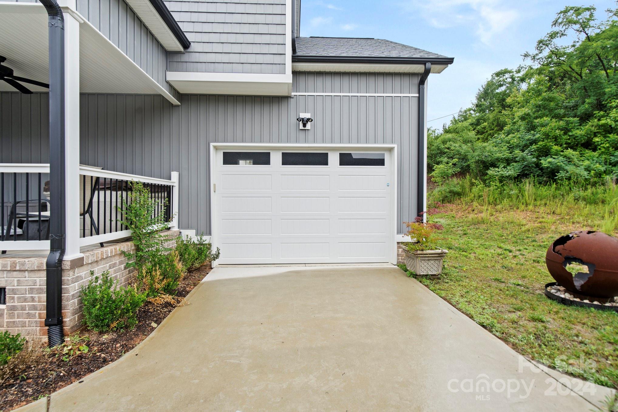 Riverside Drive - Residential