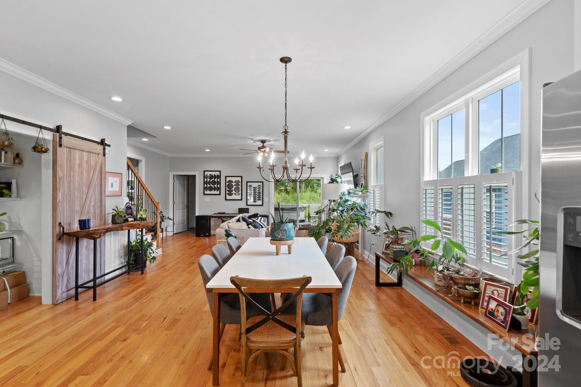 Riverside Drive - Residential