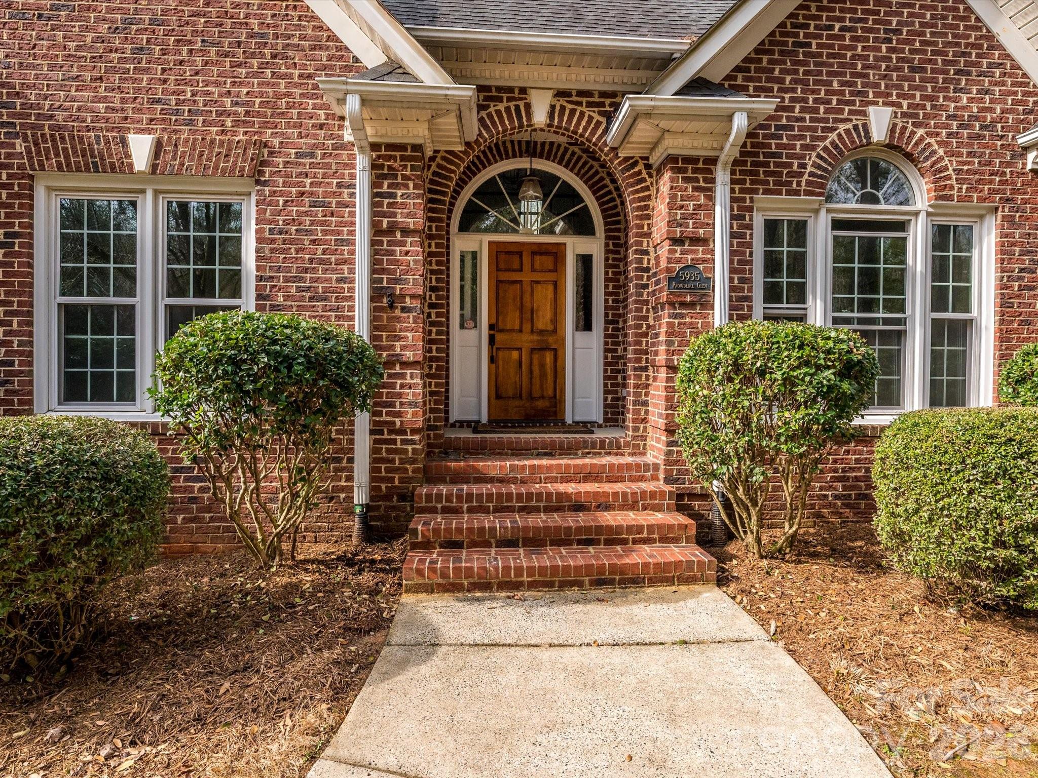 5935 Providence Glen Road