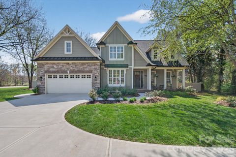 Photo of 107 Clover Bank Road, Mooresville, NC 28115 (MLS # 4361832)