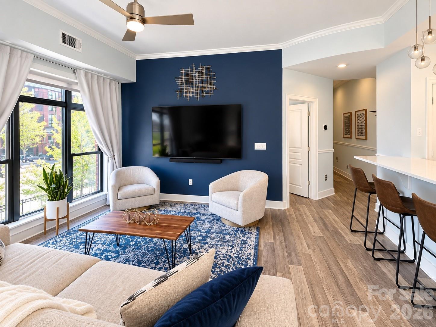 115 E Park Avenue 201