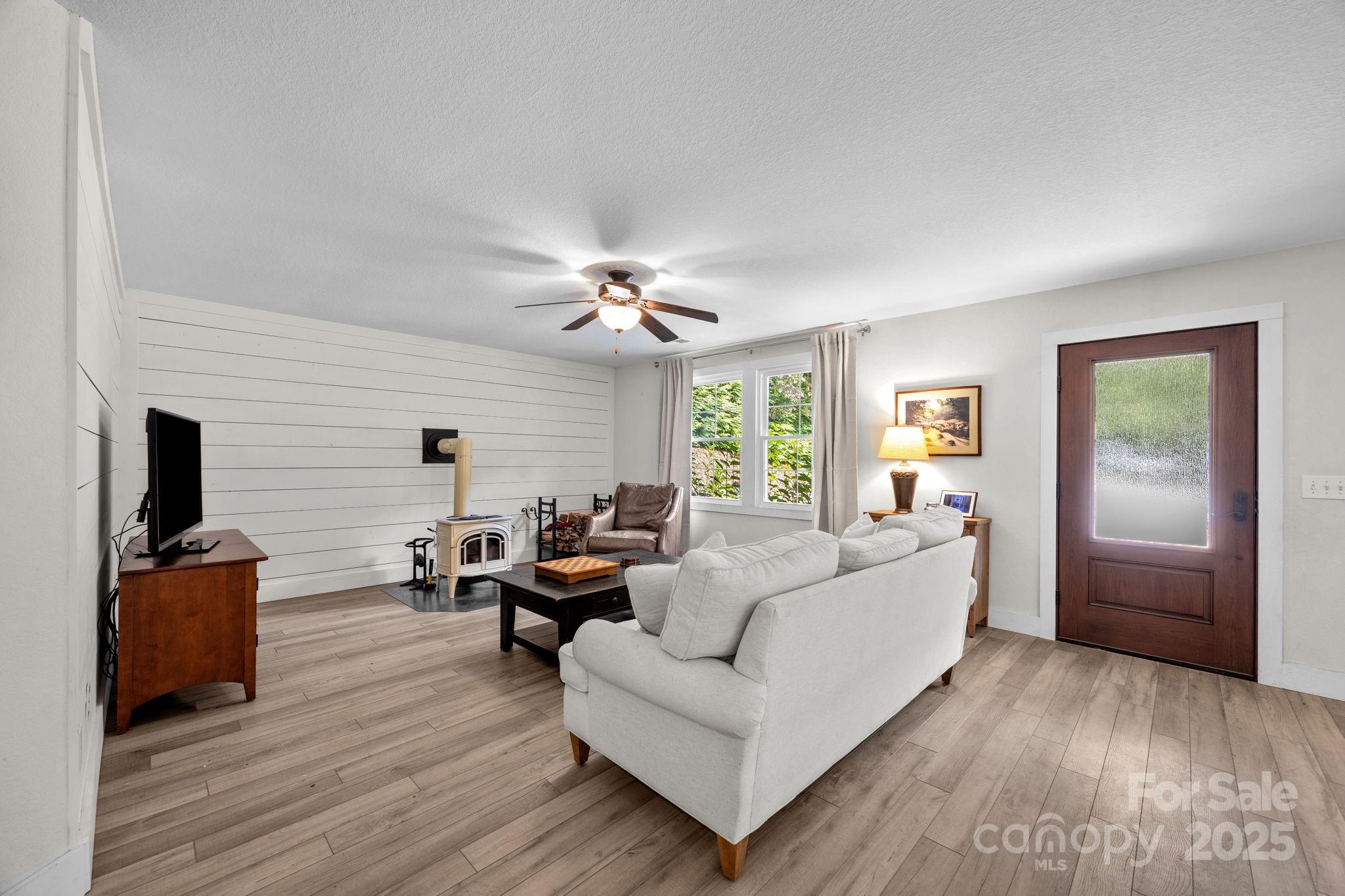 800 Kitchens Branch Road