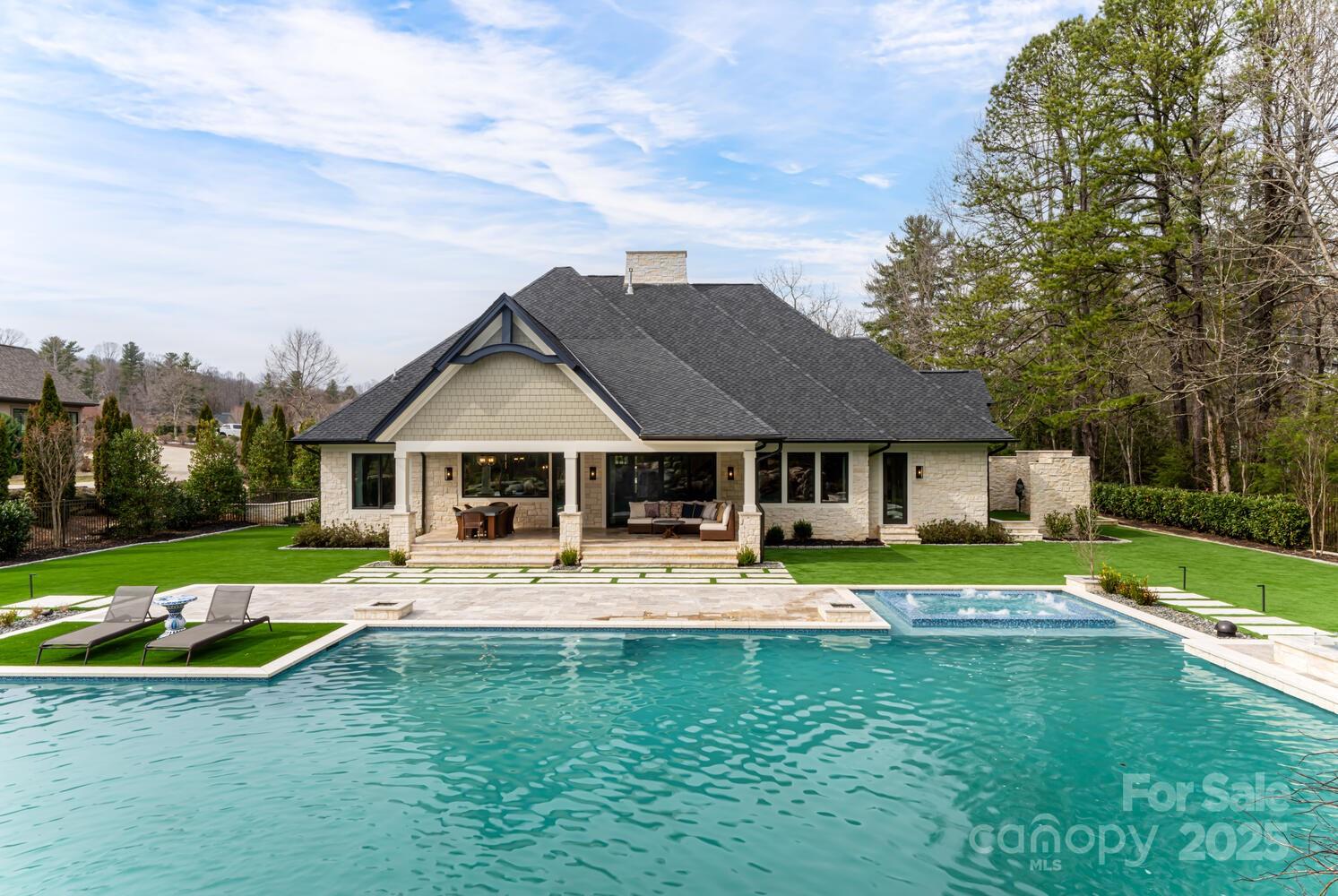 648 Shipman Parkway