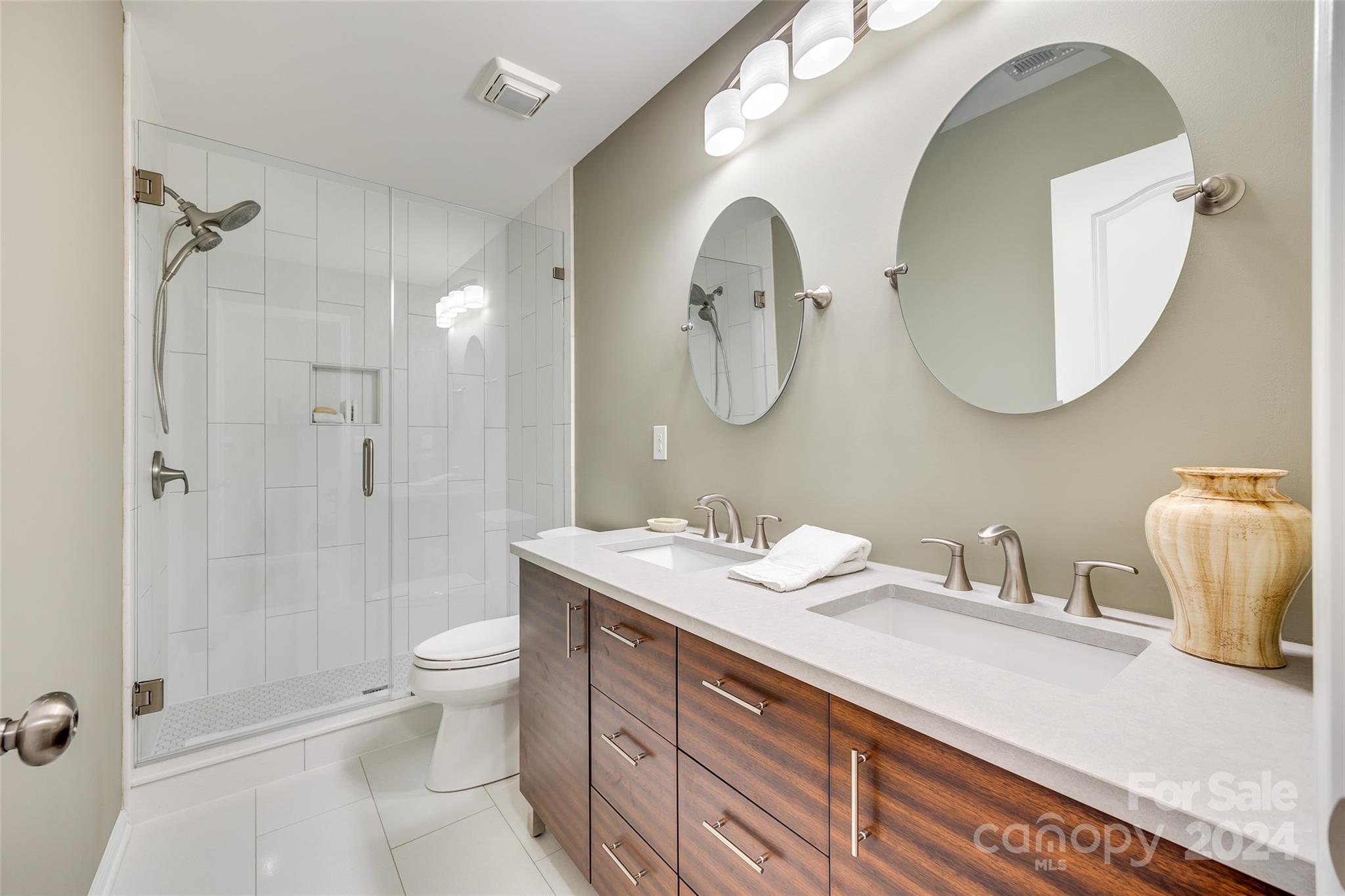 Traditions - Residential