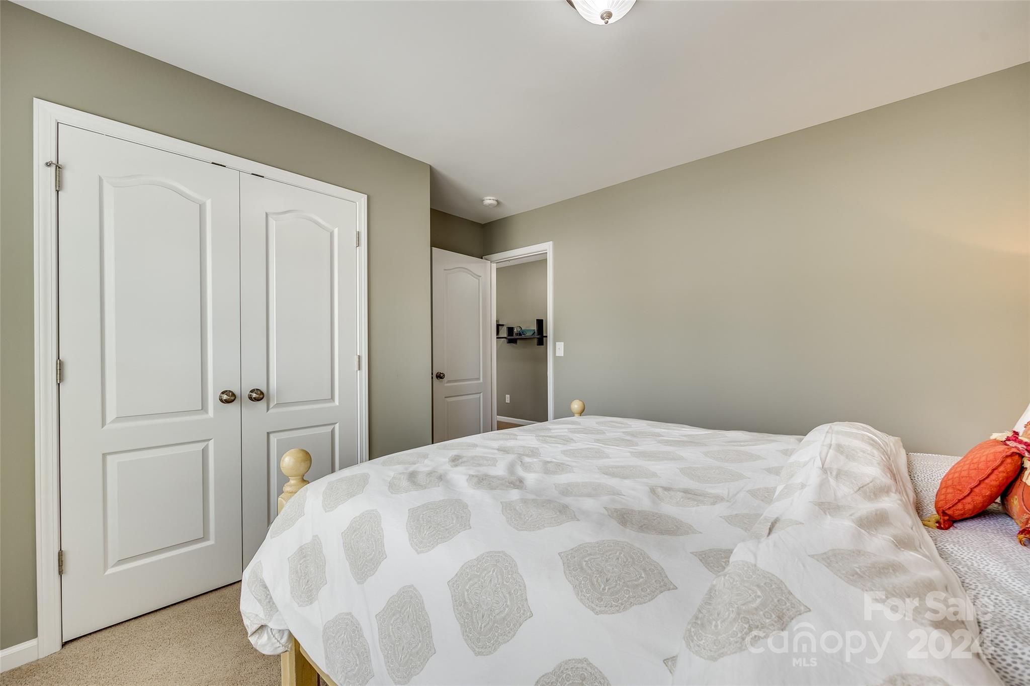 Traditions - Residential