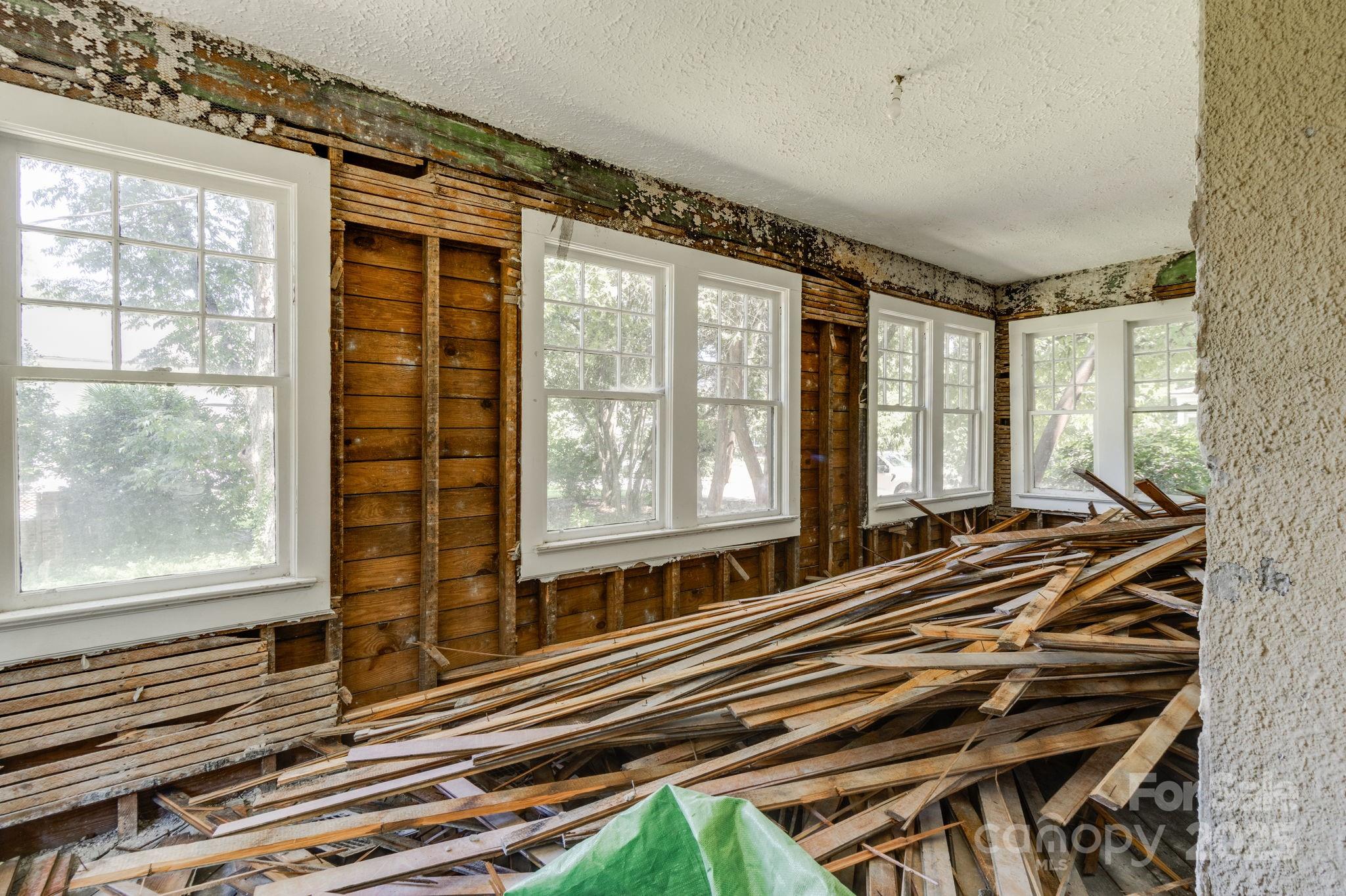 Wales Garden - Residential