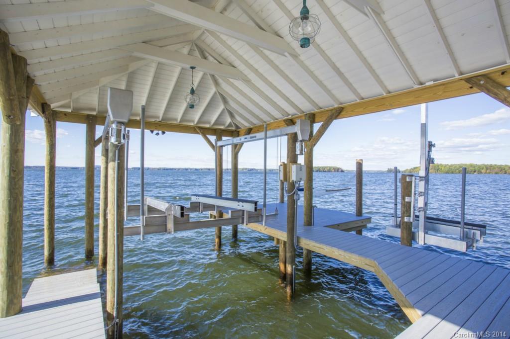 The Peninsula - Residential