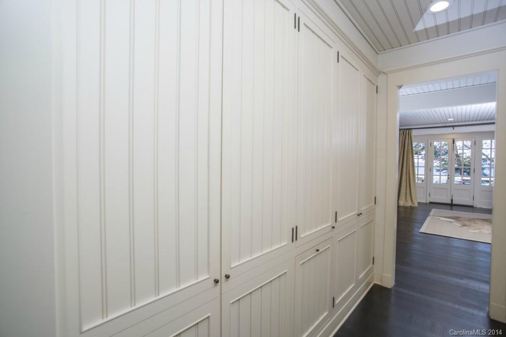 The Peninsula - Residential