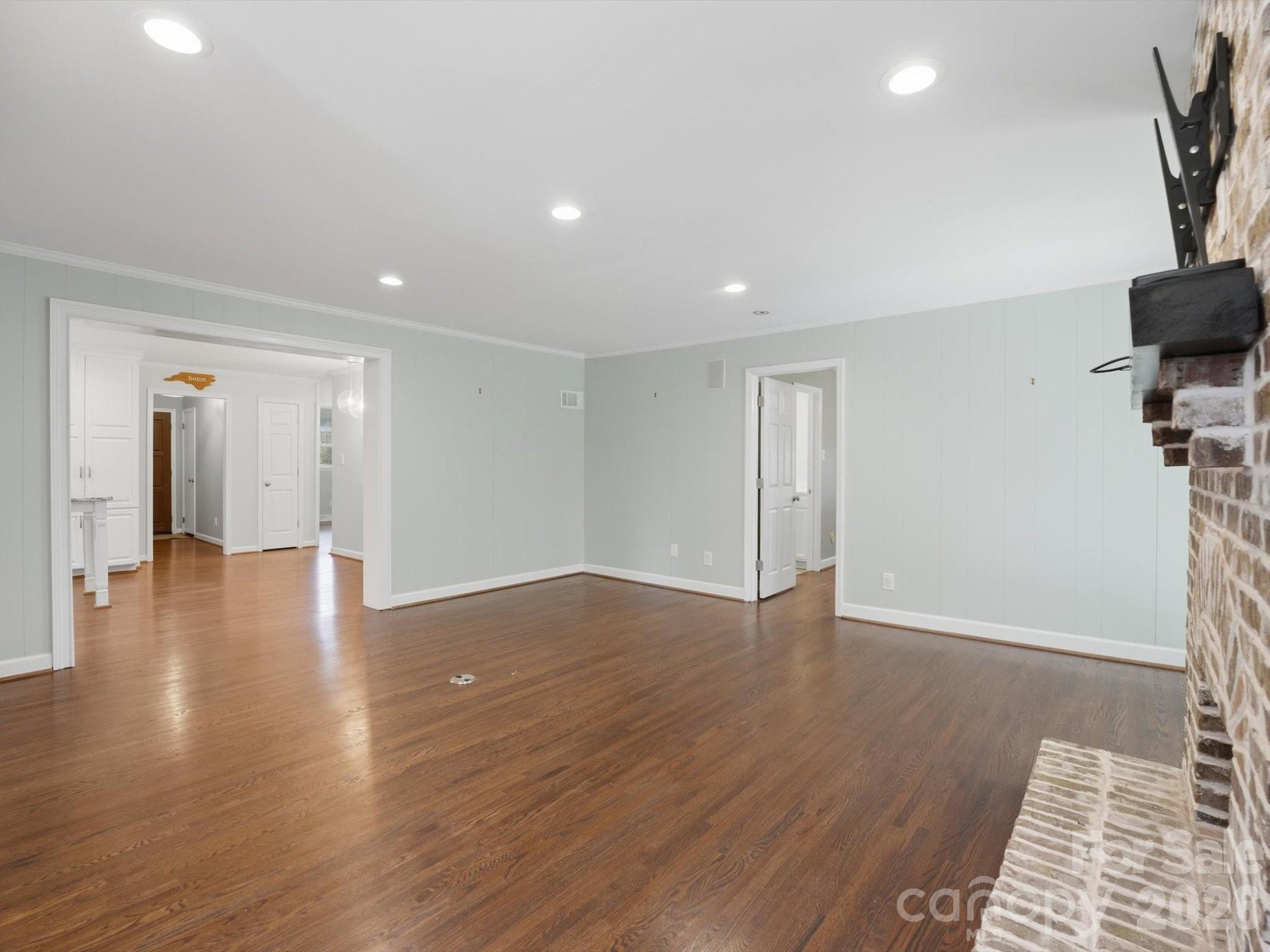 Twin Oaks - Residential