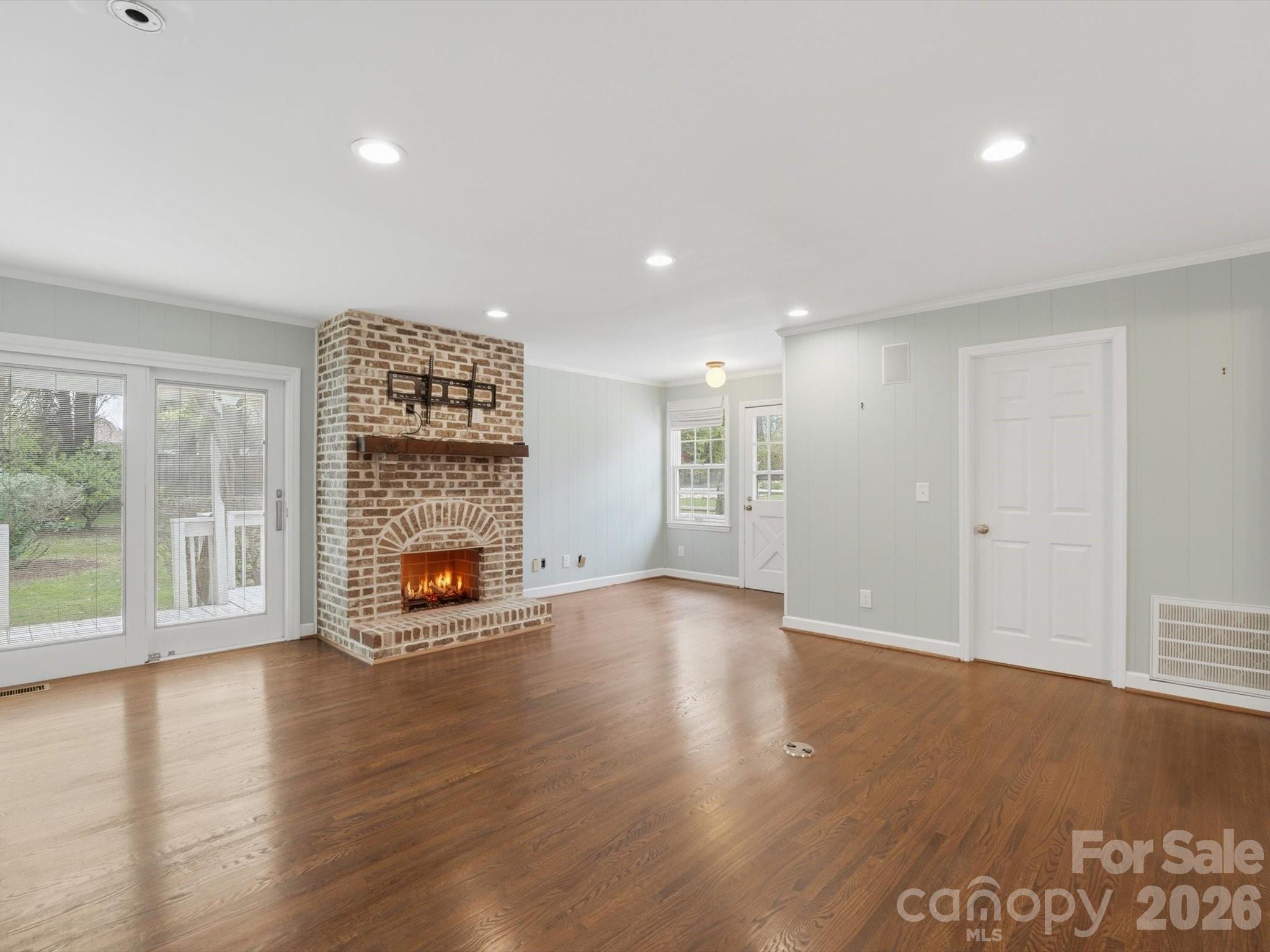 Twin Oaks - Residential