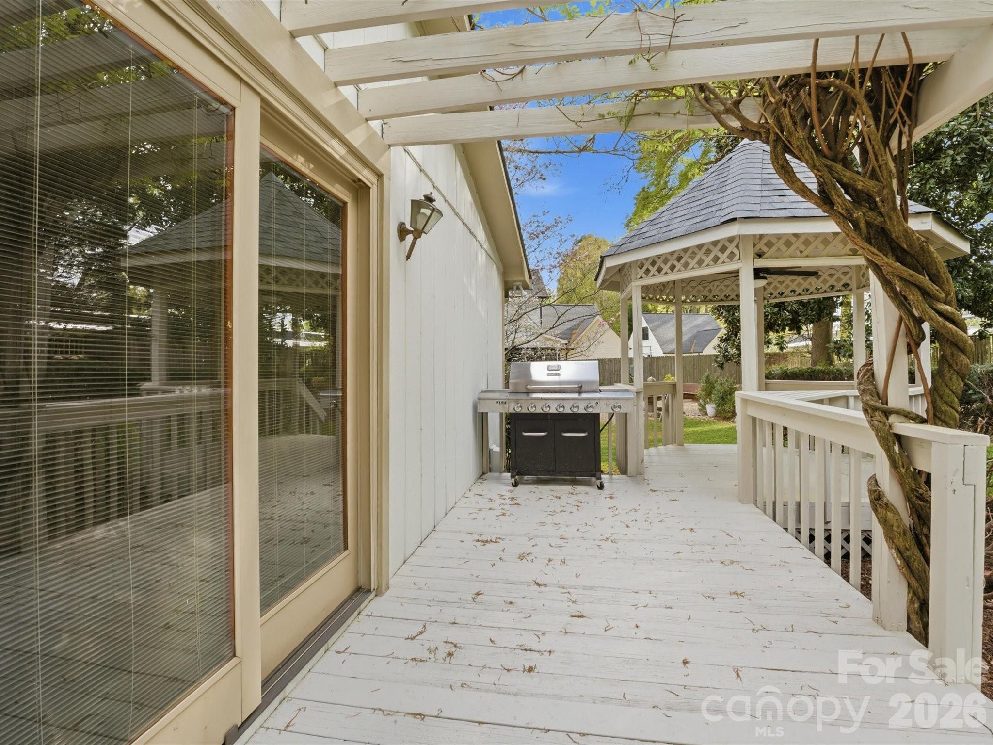 Twin Oaks - Residential