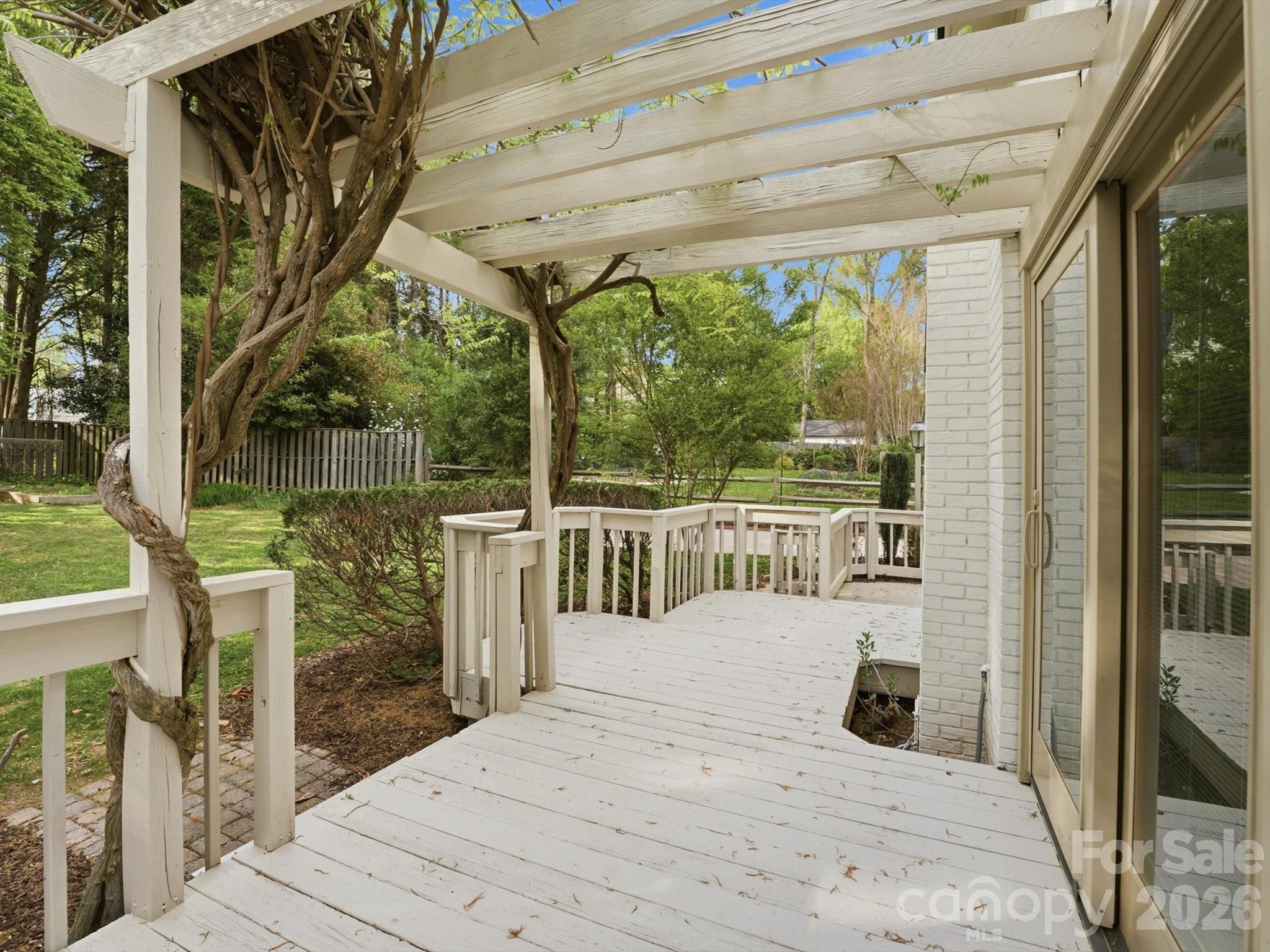 Twin Oaks - Residential