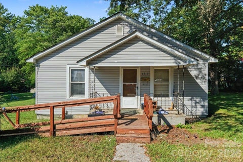 Photo of 2713 Glendale Avenue, Kannapolis, NC 28081 (MLS # 4430844)