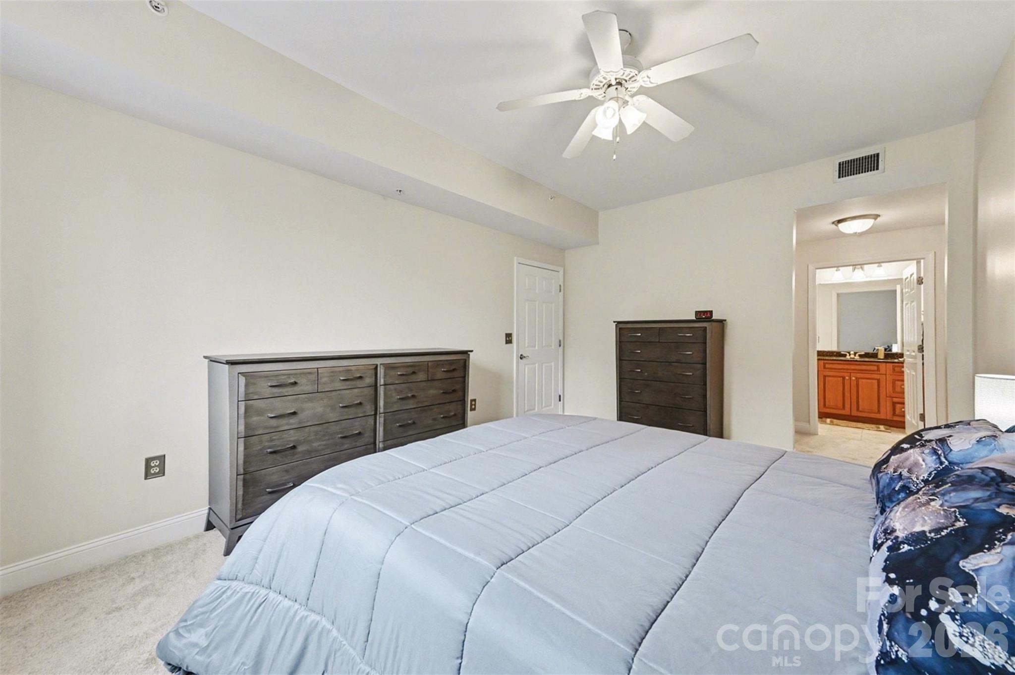 Fifth and Poplar - Residential