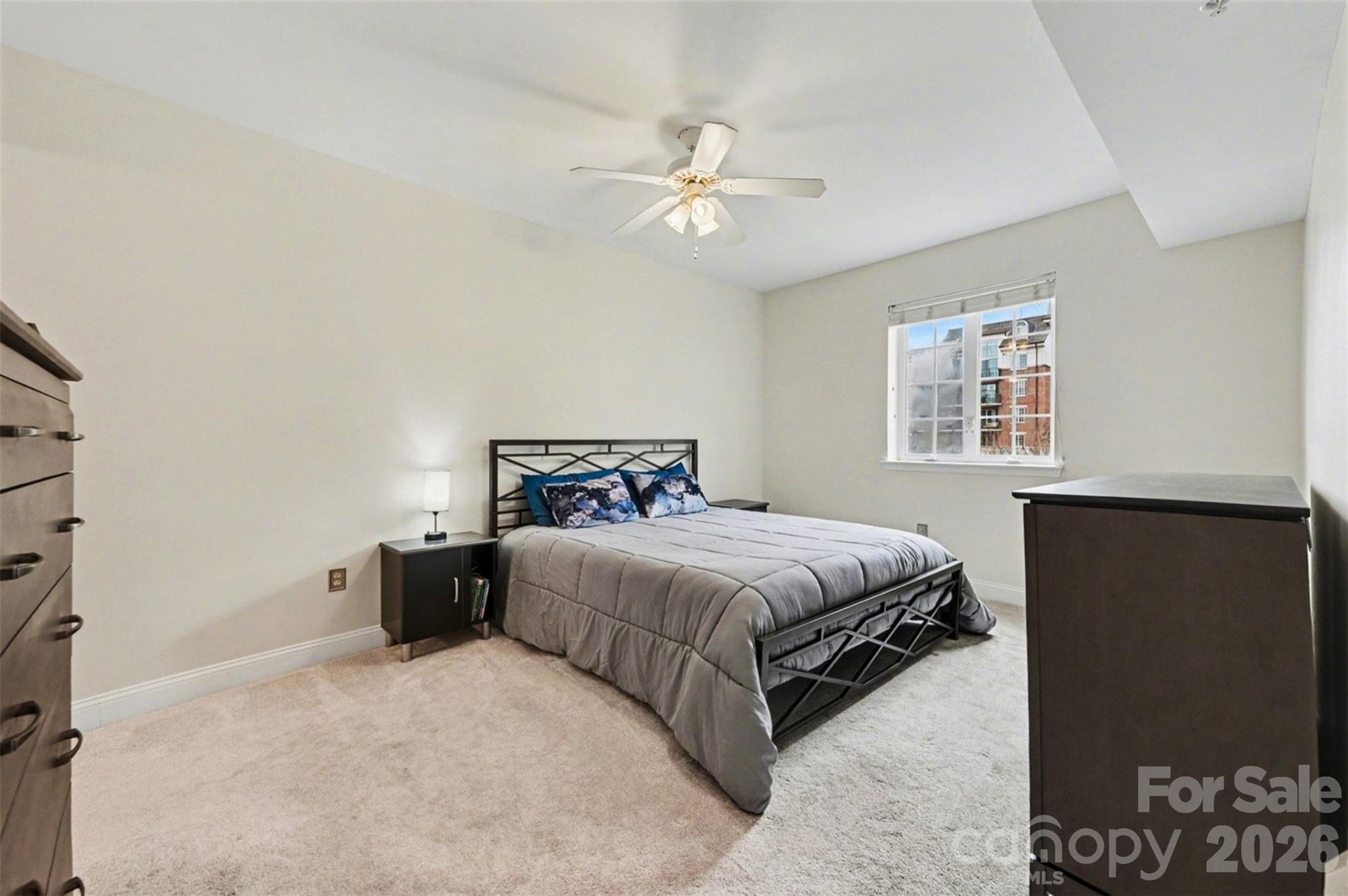 Fifth and Poplar - Residential