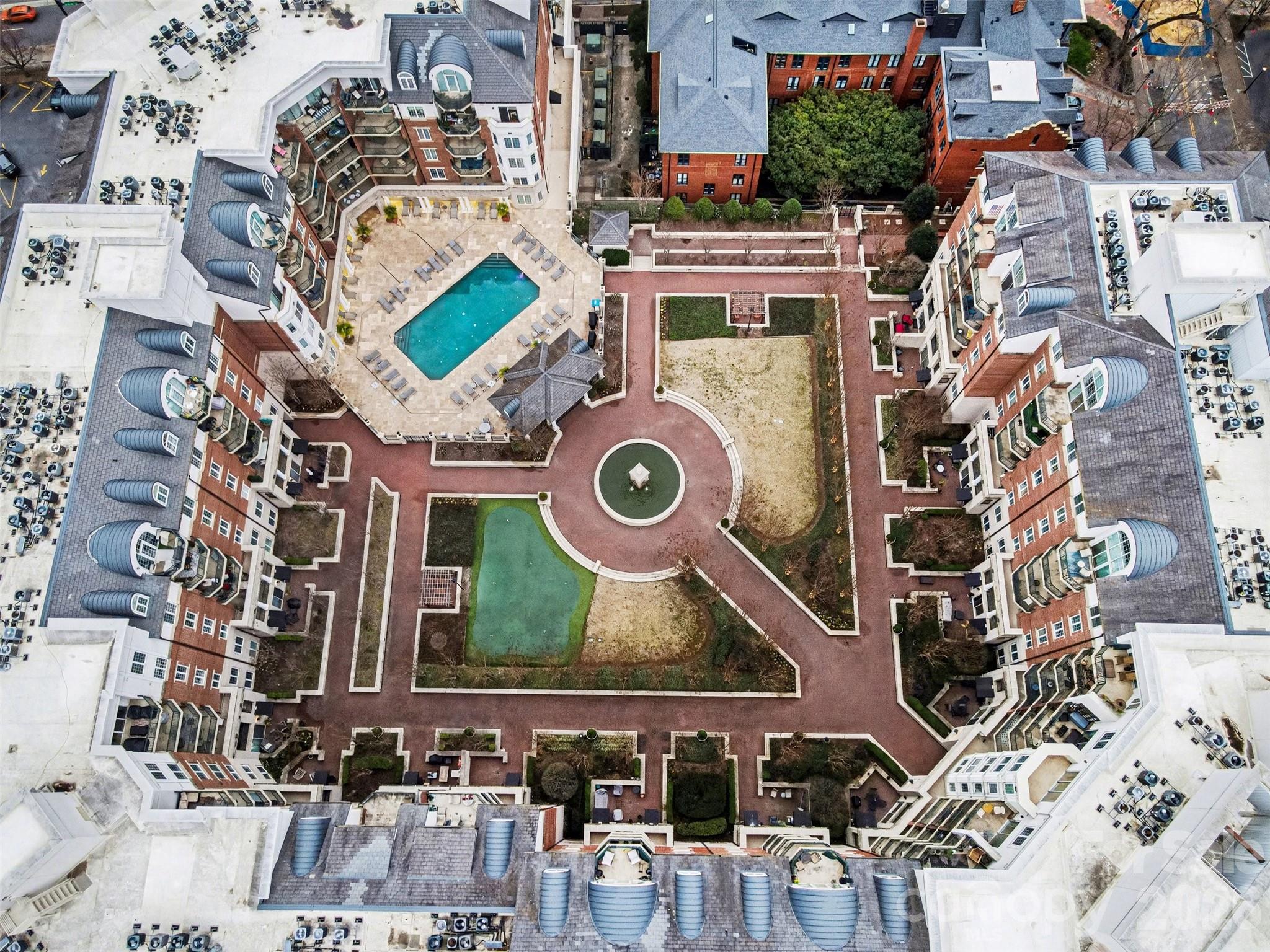 Fifth and Poplar - Residential