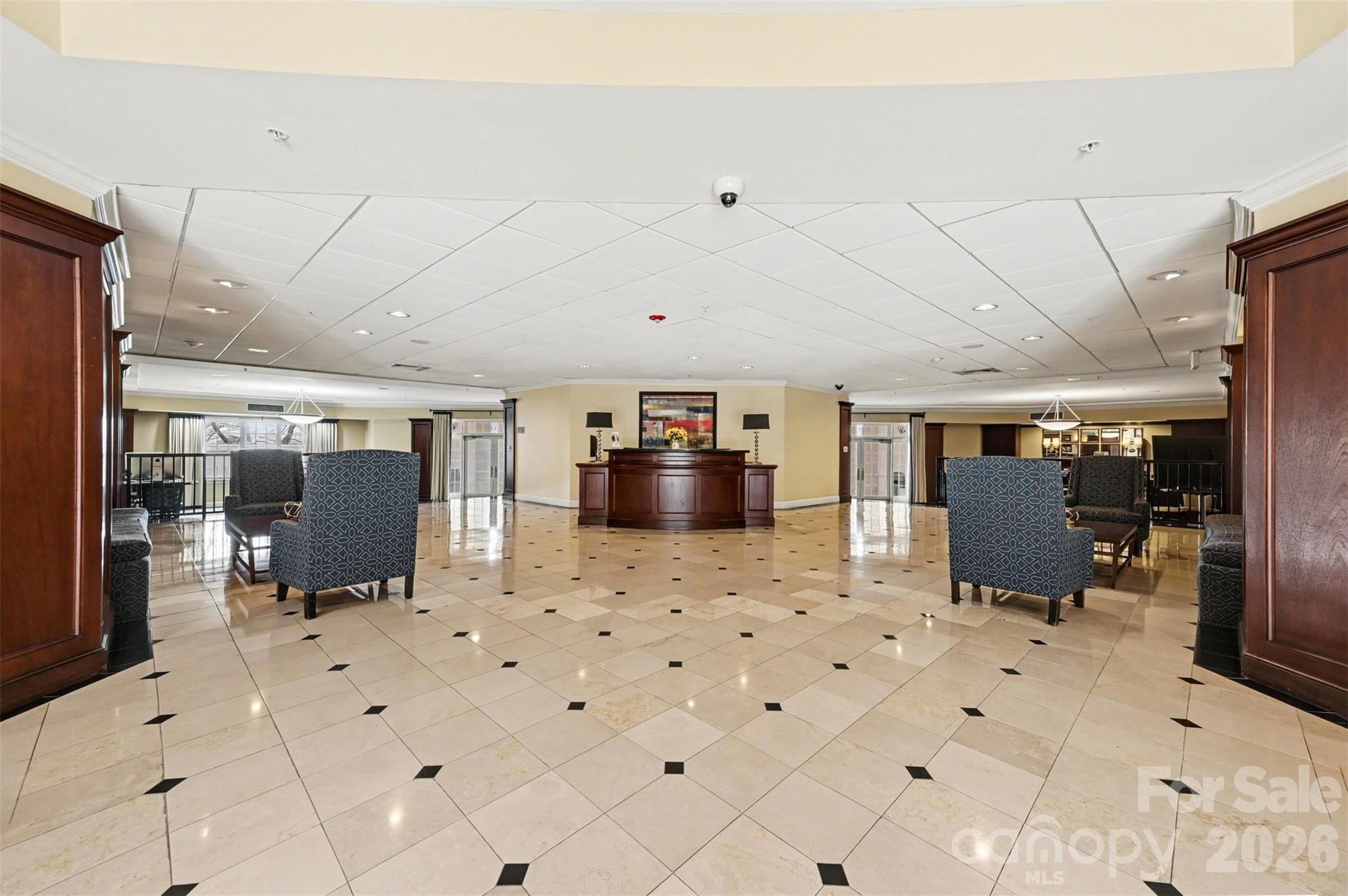 Fifth and Poplar - Residential