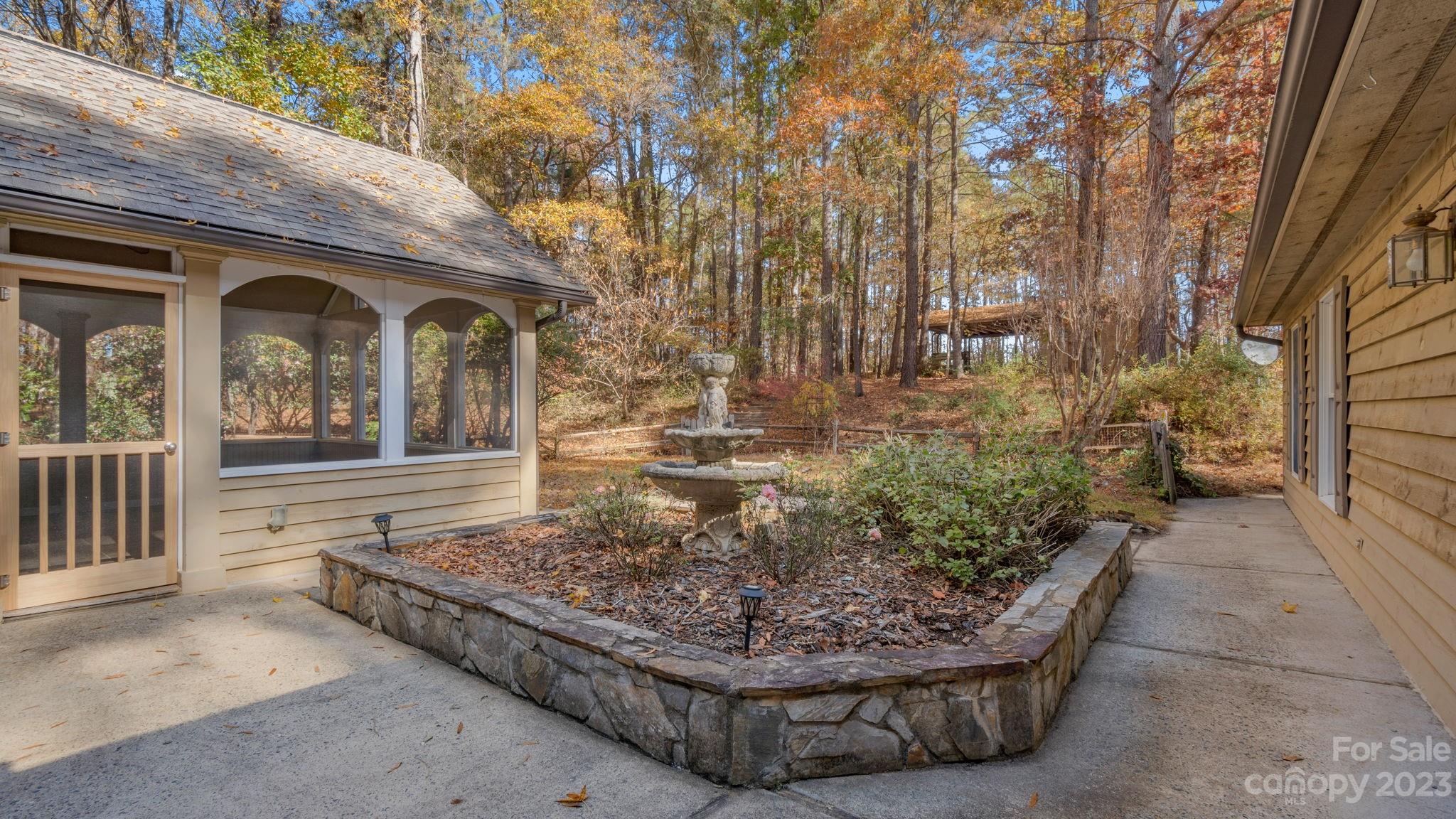 Black Horse Run - Residential