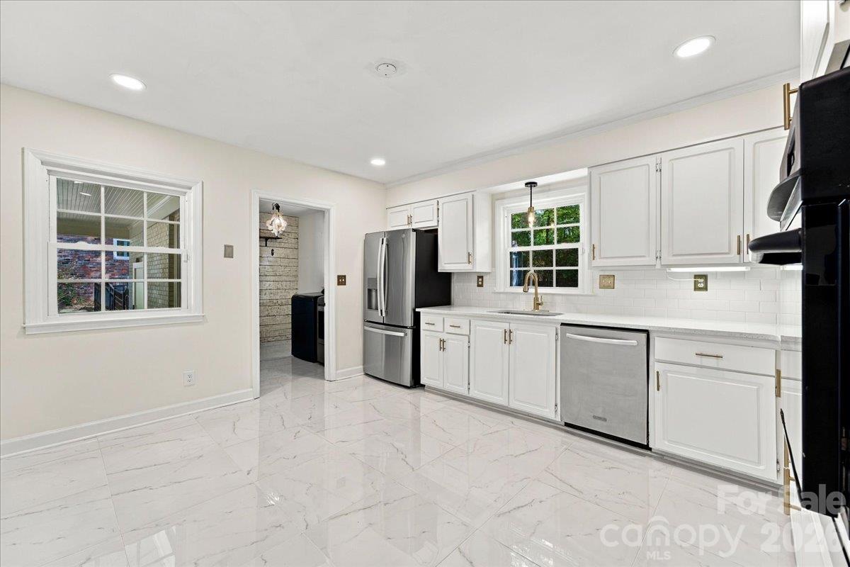 1312 Redcoat Drive