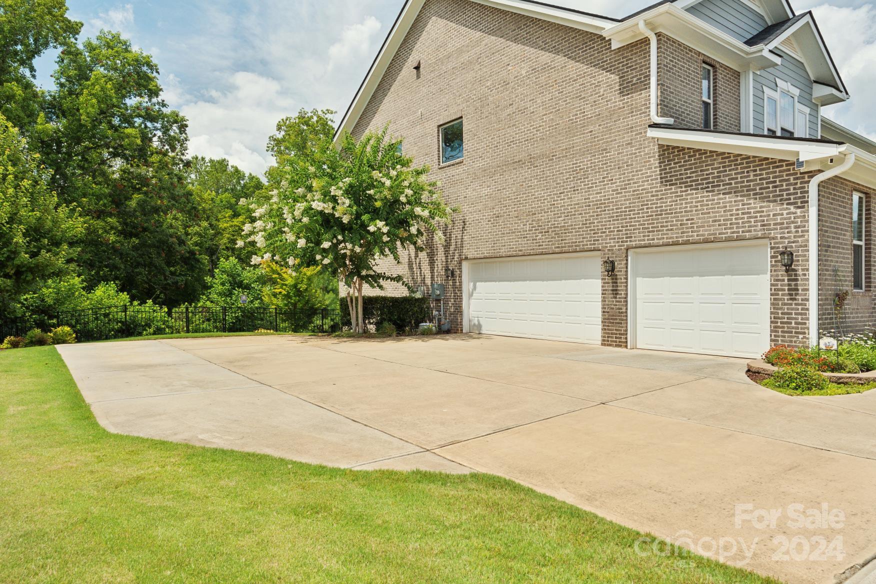 The Preserve At Riverchase - Residential